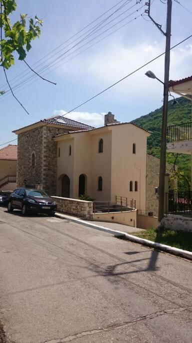 Villa Ria Kalavryta Exterior photo